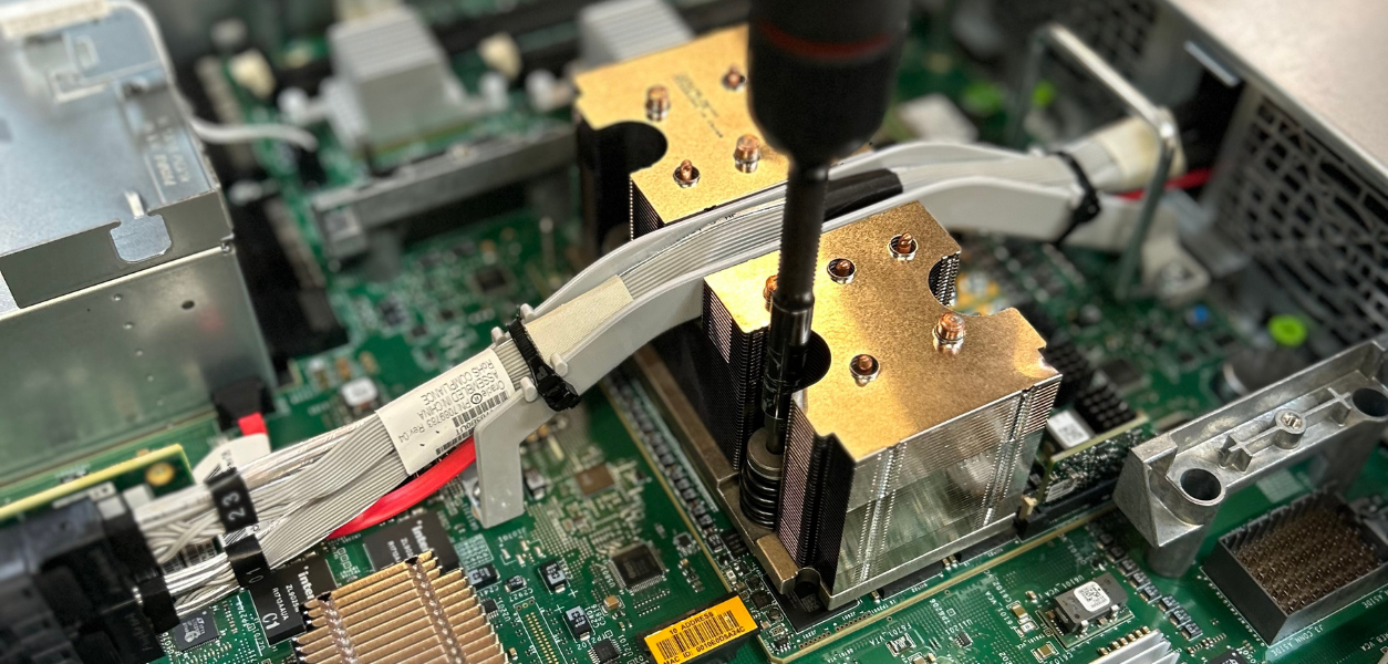 Kopi af Kom med på holdet!.png